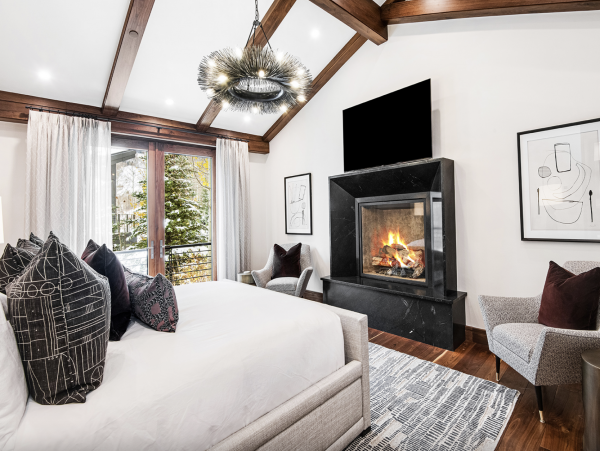 Ski In Ski Out Vail 8 Bedroom Luxury Vacation Home Sleeps 18